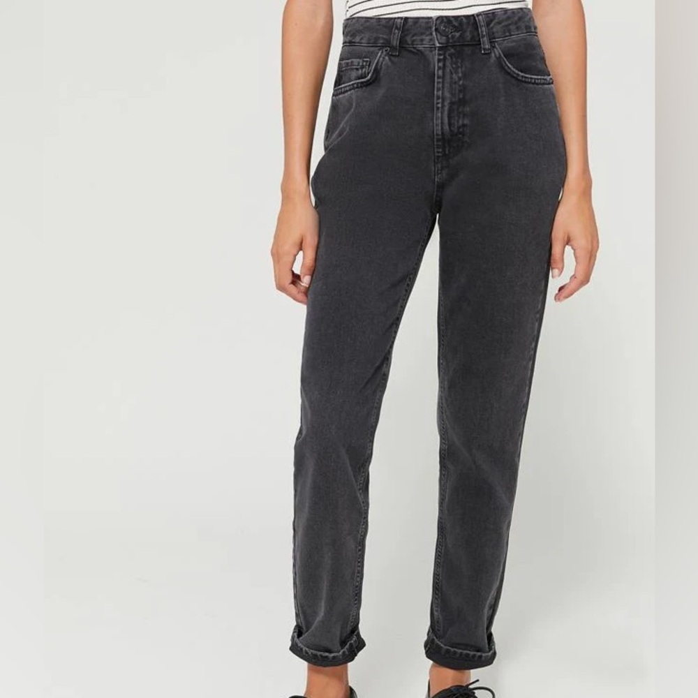 Urban Outfitters BDG Mom High Rise Jeans
